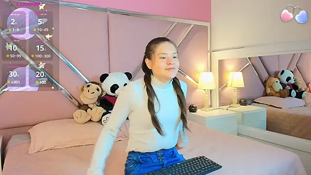 Snapshot of Emilybennett_ chatting on 02-27-25, 02:21 Emilybennett online show from 02-27-25, 02:21