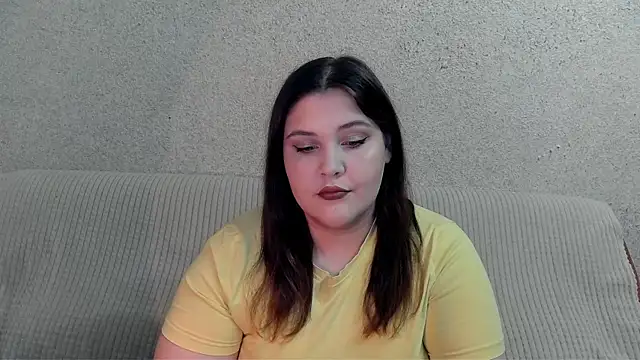 Snapshot of rachelwild chatting on 10-14-25, 04:02 rachelwild online show from 10-14-25, 04:02