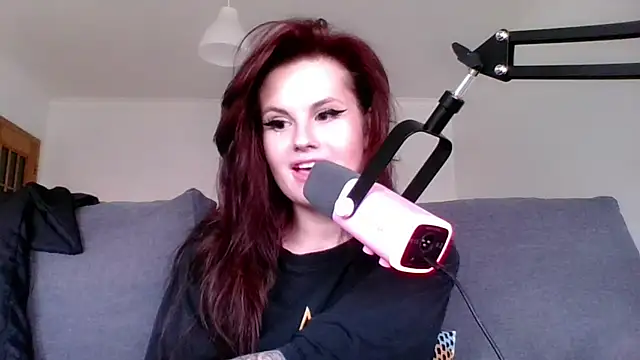 Della Ideal online show from 03-15-25, 04:43