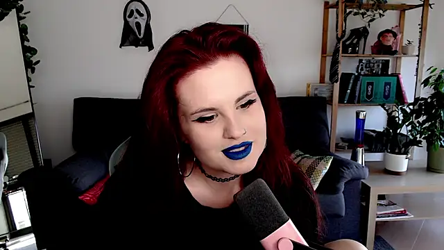 Della Ideal online show from 11-11-25, 09:09