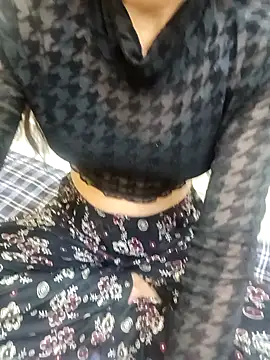 Snapshot of Reena600 chatting on 03-02-25, 07:02 Reena600 online show from 03-02-25, 07:02