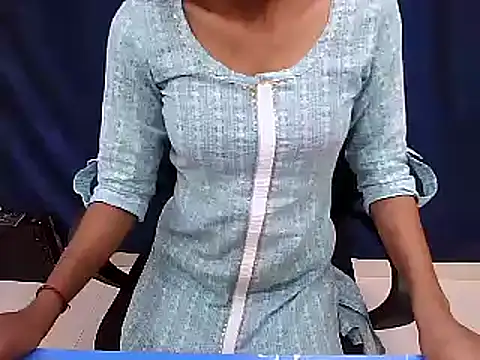 Snapshot of Reena600 chatting on 03-04-25, 12:55 Reena600 online show from 03-04-25, 12:55