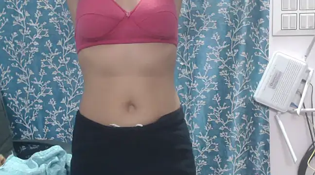 Snapshot of Reena600 chatting on 03-05-25, 09:05 Reena600 online show from 03-05-25, 09:05