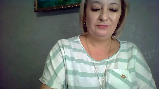 ArielXLoveresss online show from 11-16-25, 08:31