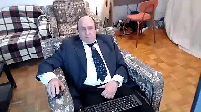 Snapshot of masterboy50 chatting on 02-24-25, 05:53 masterboy50 online show from 02-24-25, 05:53