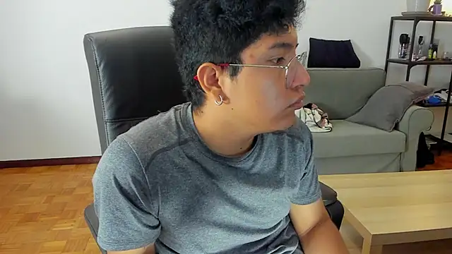 Snapshot of masterboy50 chatting on 10-23-25, 07:01 masterboy50 online show from 10-23-25, 07:01