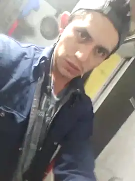 Snapshot of cachondo93 chatting on 02-27-25, 12:54 cachondo93 online show from 02-27-25, 12:54