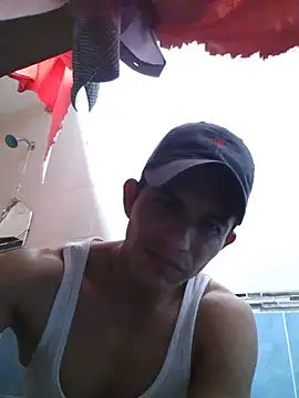 Snapshot of cachondo93 chatting on 03-12-25, 12:53 cachondo93 online show from 03-12-25, 12:53