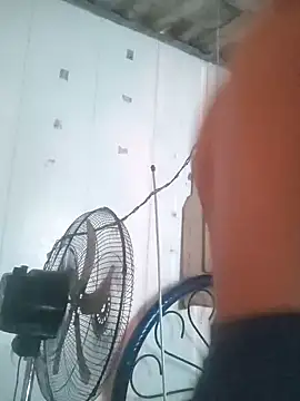 Snapshot of cachondo93 chatting on 11-07-25, 06:41 cachondo93 online show from 11-07-25, 06:41