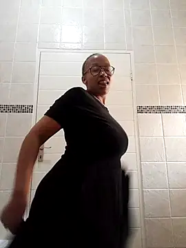 Snapshot of xyz089 chatting on 03-15-25, 03:59 xyz089 online show from 03-15-25, 03:59