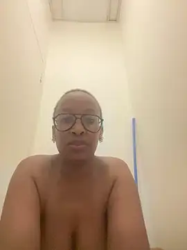 Snapshot of xyz089 chatting on 03-18-25, 12:47 xyz089 online show from 03-18-25, 12:47