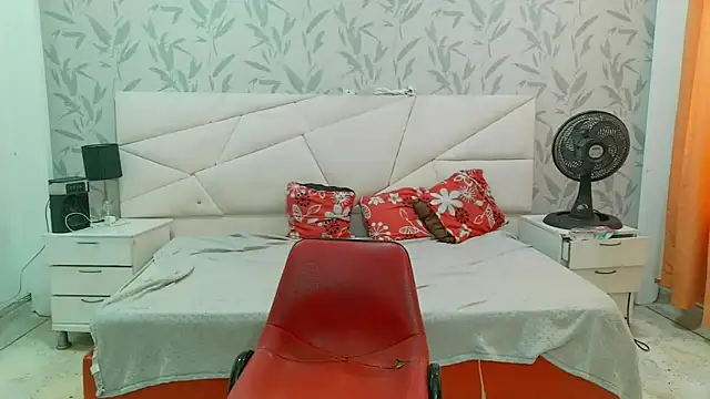 Snapshot of SexyPamela69 chatting on 04-27-26, 06:17 SexyPamela69 online show from 04-27-26, 06:17