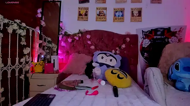 Minami Nakamura online show from 11-28-25, 02:47