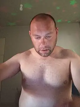 Snapshot of chris19851 chatting on 06-07-26, 09:13 chris19851 online show from 06-07-26, 09:13