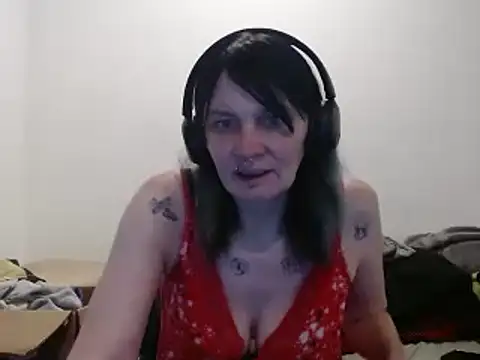 Snapshot of Hotmodel1984 chatting on 07-01-26, 02:13 Hotmodel1984 online show from 07-01-26, 02:13