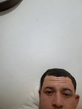 comcoroas online show from 05-05-26, 01:02