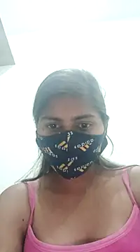 Snapshot of heena-3678 chatting on 03-10-25, 01:54 heena-3678 online show from 03-10-25, 01:54