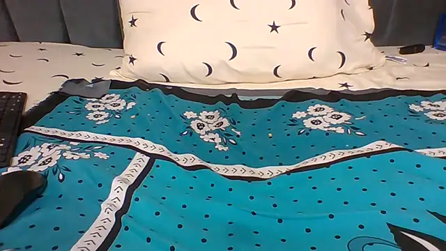 Snapshot of Wetter_Than_Them chatting on 01-16-26, 09:02 Wetter Than Them online show from 01-16-26, 09:02