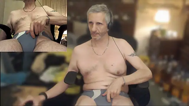 maxdaddy690 online show from 07-12-26, 03:03