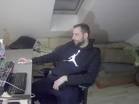 gryzoon online show from 02-04-26, 08:14