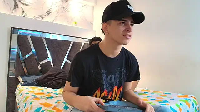 KING OFF BOYS online show from 11-20-25, 01:33