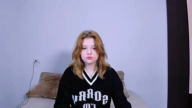 LaseyMoon online show from 10-15-25, 10:21