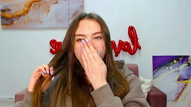 ElenaOconar online show from 03-18-25, 12:36