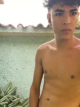 twinks 28 online show from 03-11-26, 12:55