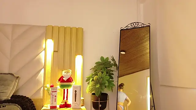 Anaise latif online show from 11-28-25, 11:57