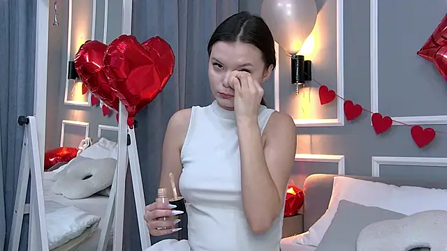 AsterQuinn online show from 02-15-26, 03:09