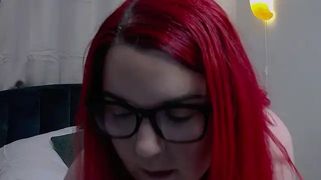 Snapshot of KailyKay chatting on 05-17-26, 06:04 KailyKay online show from 05-17-26, 06:04