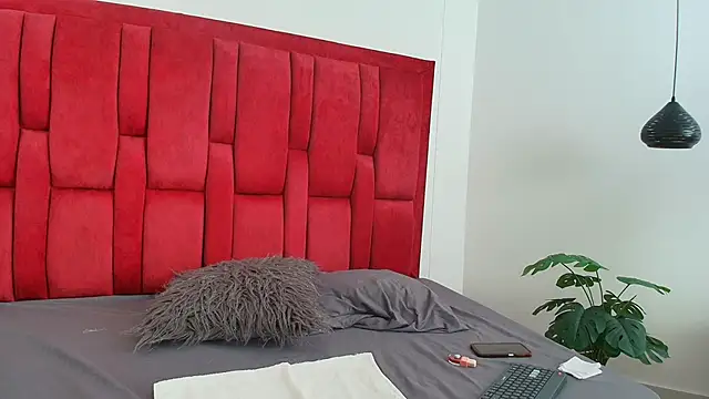 Vaiolett Smith online show from 03-01-25, 01:29