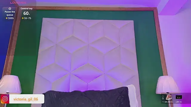 queen  violet online show from 07-11-26, 07:05