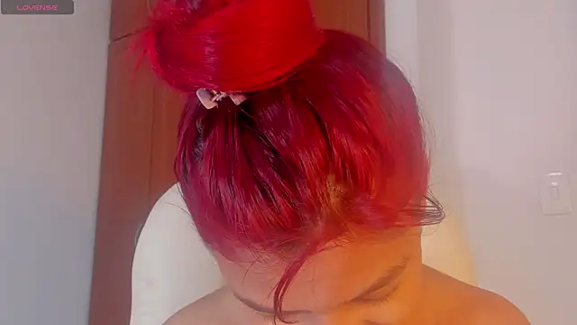 Snapshot of gime_lara chatting on 11-15-25, 11:51 gime lara online show from 11-15-25, 11:51