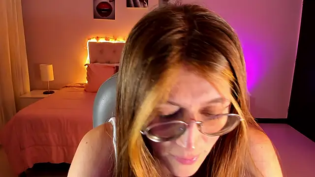 Emily Warren  online show from 03-19-26, 07:51