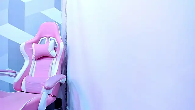 Snapshot of Gianna_Watson chatting on 02-27-25, 01:17 Gianna Watson online show from 02-27-25, 01:17