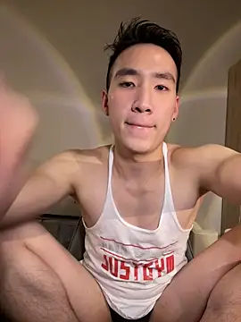 Snapshot of Hon1069 chatting on 03-17-25, 04:54 Hon1069 online show from 03-17-25, 04:54