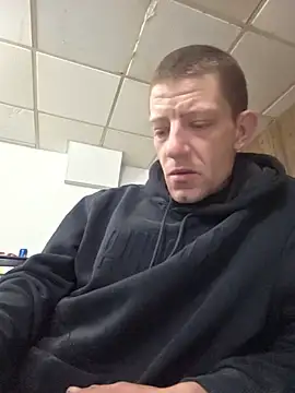 Snapshot of billcracky chatting on 06-01-26, 06:15 billcracky online show from 06-01-26, 06:15