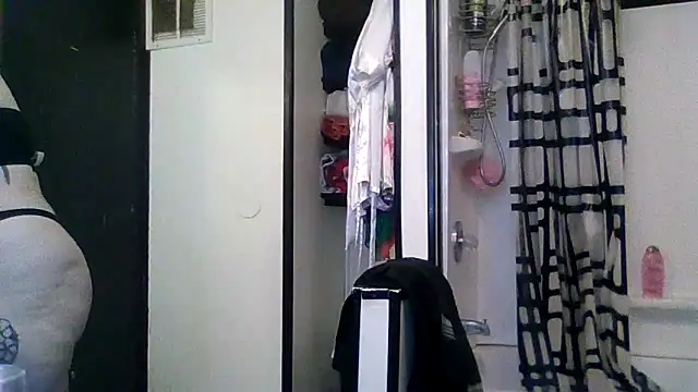 mrstoxox4594 online show from 09-21-25, 03:24