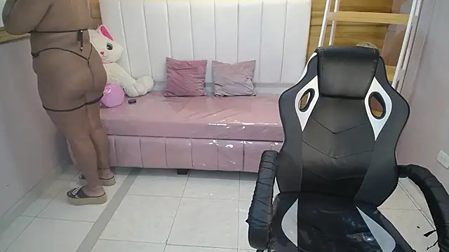 Snapshot of marlin_a chatting on 03-07-25, 03:40 marlin a online show from 03-07-25, 03:40