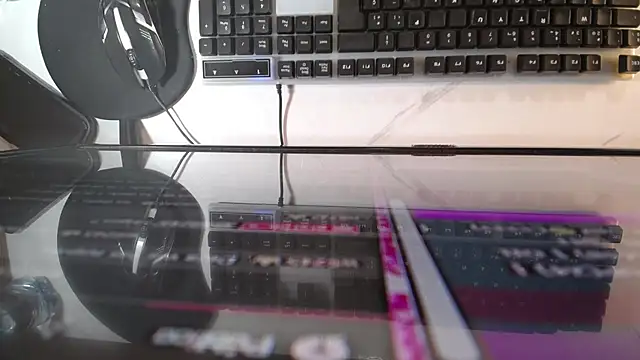 Snapshot of marlin_a chatting on 03-07-25, 04:00 marlin a online show from 03-07-25, 04:00