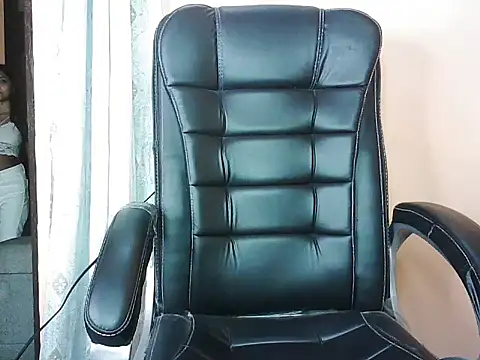 Snapshot of Mahi_DarlingS chatting on 03-13-25, 04:05 Mahi DarlingS online show from 03-13-25, 04:05