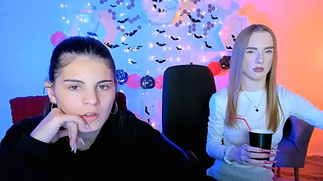 doll vey online show from 10-27-25, 08:13