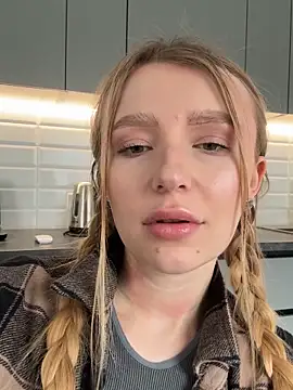 EvaBrooklyn online show from 03-03-25, 12:48