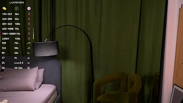 Snapshot of ErlineDumford chatting on 03-09-25, 01:25 ErlineDumford online show from 03-09-25, 01:25