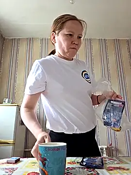 -Kathrine kit- online show from 10-22-25, 08:47