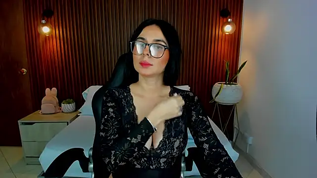 Snapshot of zakia23_ chatting on 03-12-25, 07:17 zakia23 online show from 03-12-25, 07:17