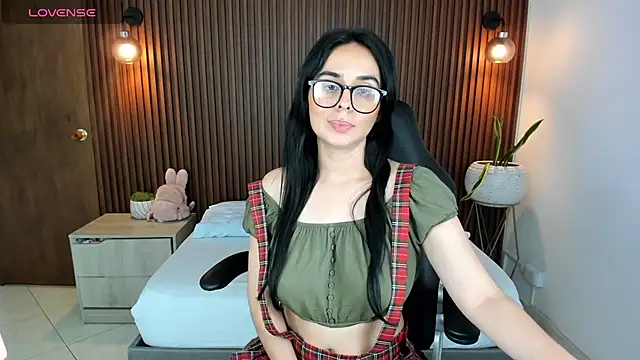 Snapshot of zakia23_ chatting on 03-15-25, 10:22 zakia23 online show from 03-15-25, 10:22