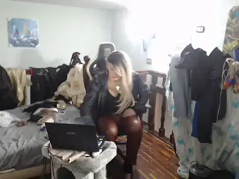 emmex671 online show from 02-26-25, 06:04