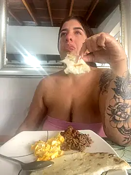 Madisson-Rivas online show from 10-17-25, 01:25